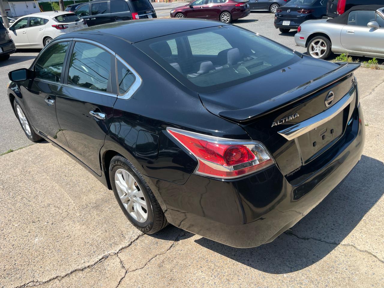 Nissan Altima 2.5 S Sedan 2014