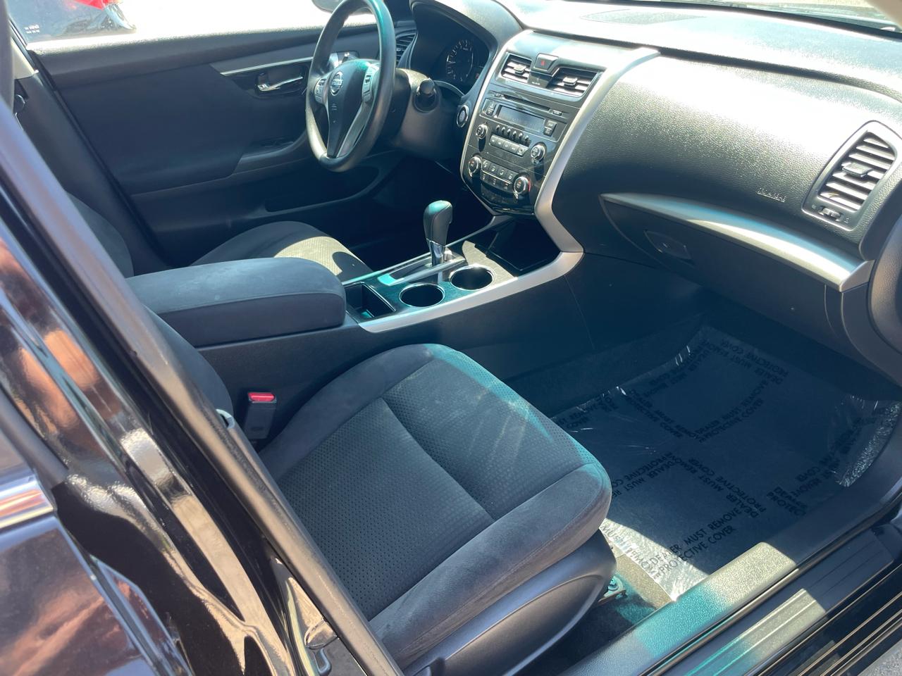 Nissan Altima 2.5 S Sedan 2014