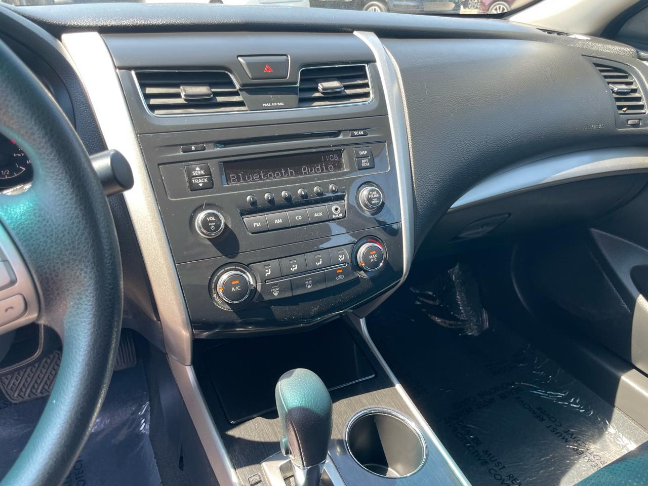 Nissan Altima 2.5 S Sedan 2014