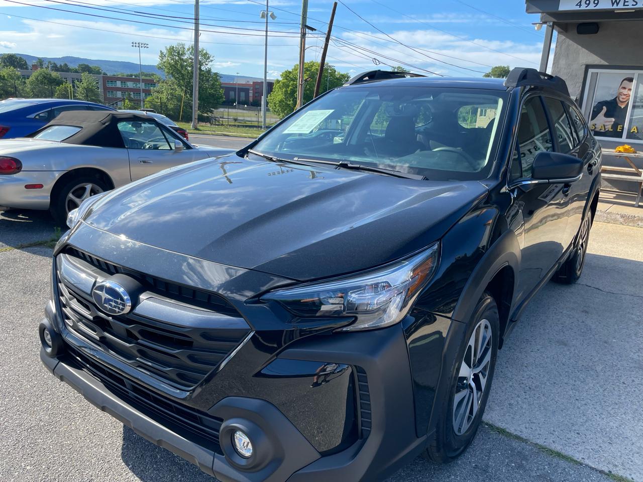 2025 Subaru Outback Base