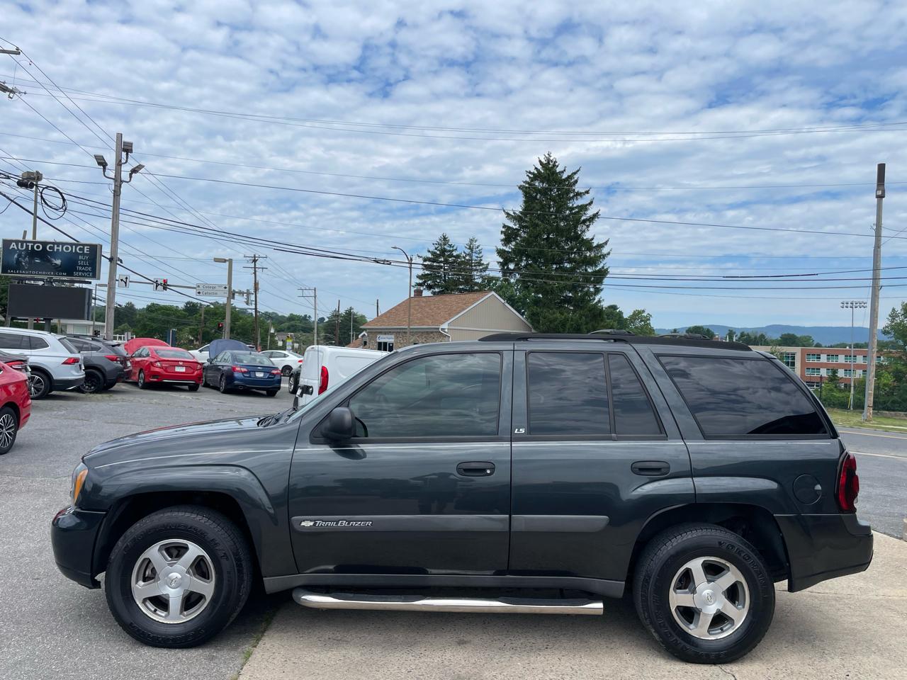 Chevrolet TrailBlazer LS 4WD 2004