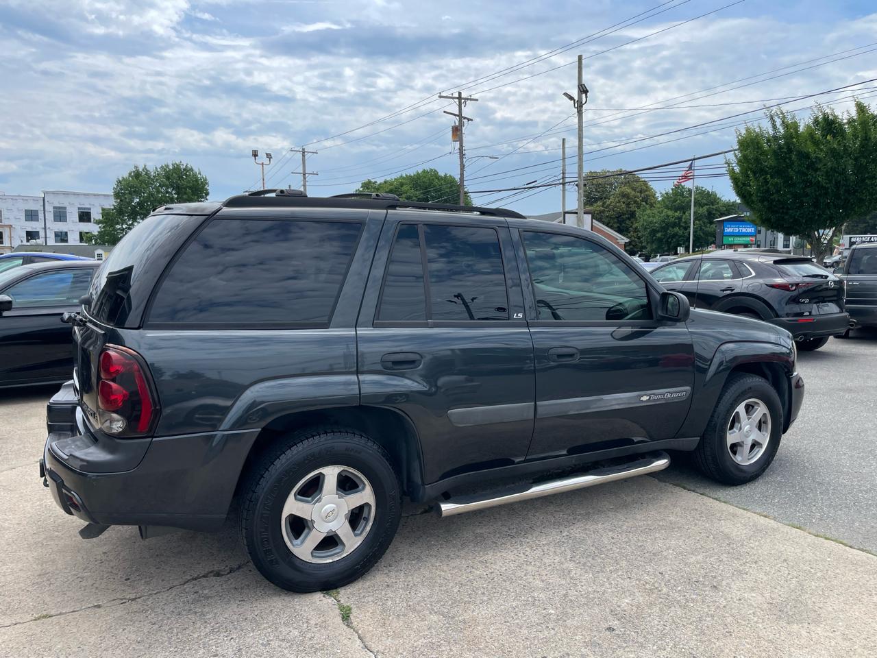 Chevrolet TrailBlazer LS 4WD 2004