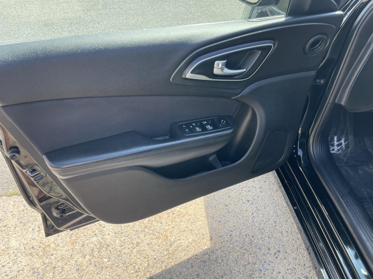 Chrysler 200 Limited 2015