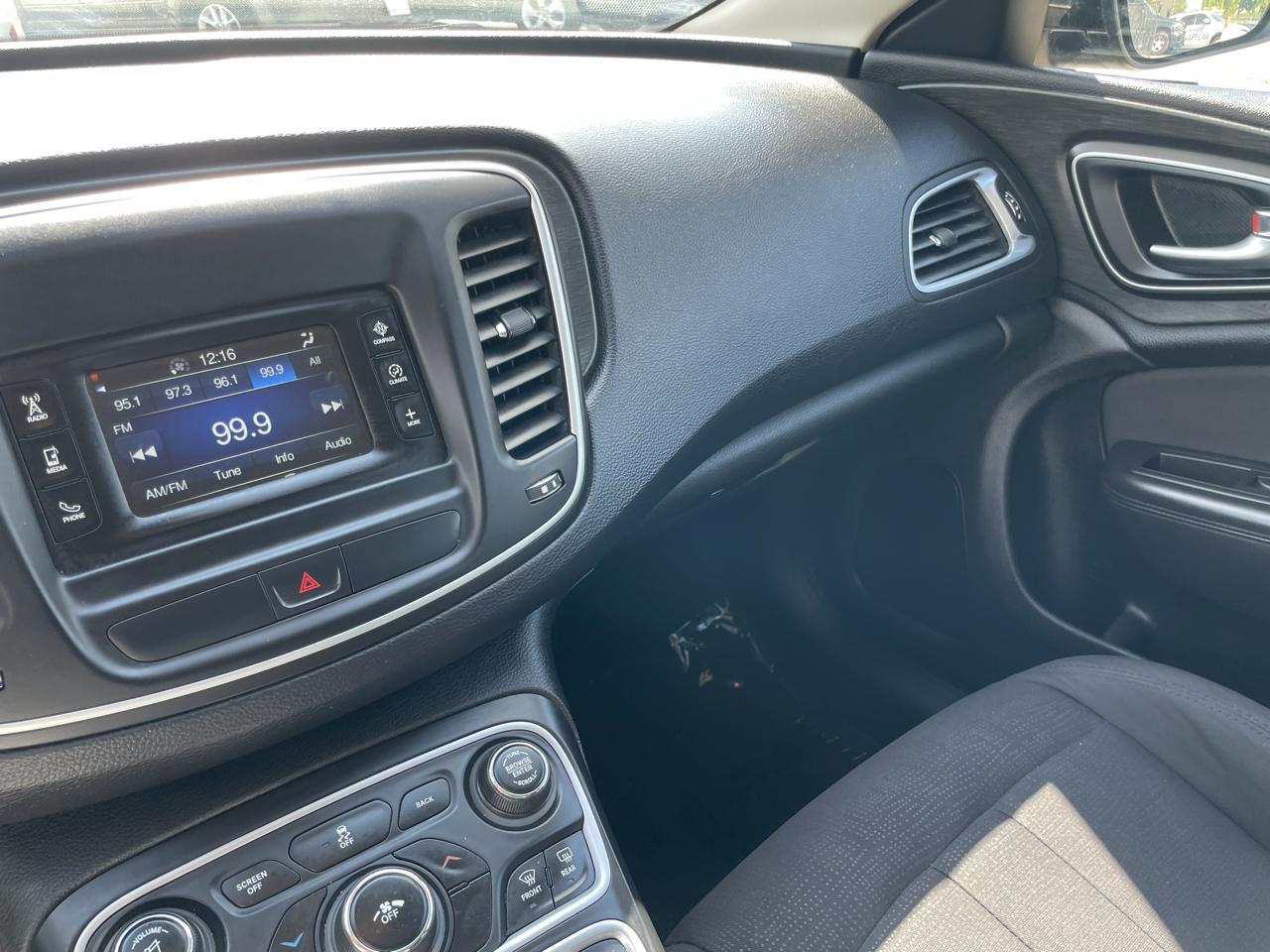 Chrysler 200 Limited 2015