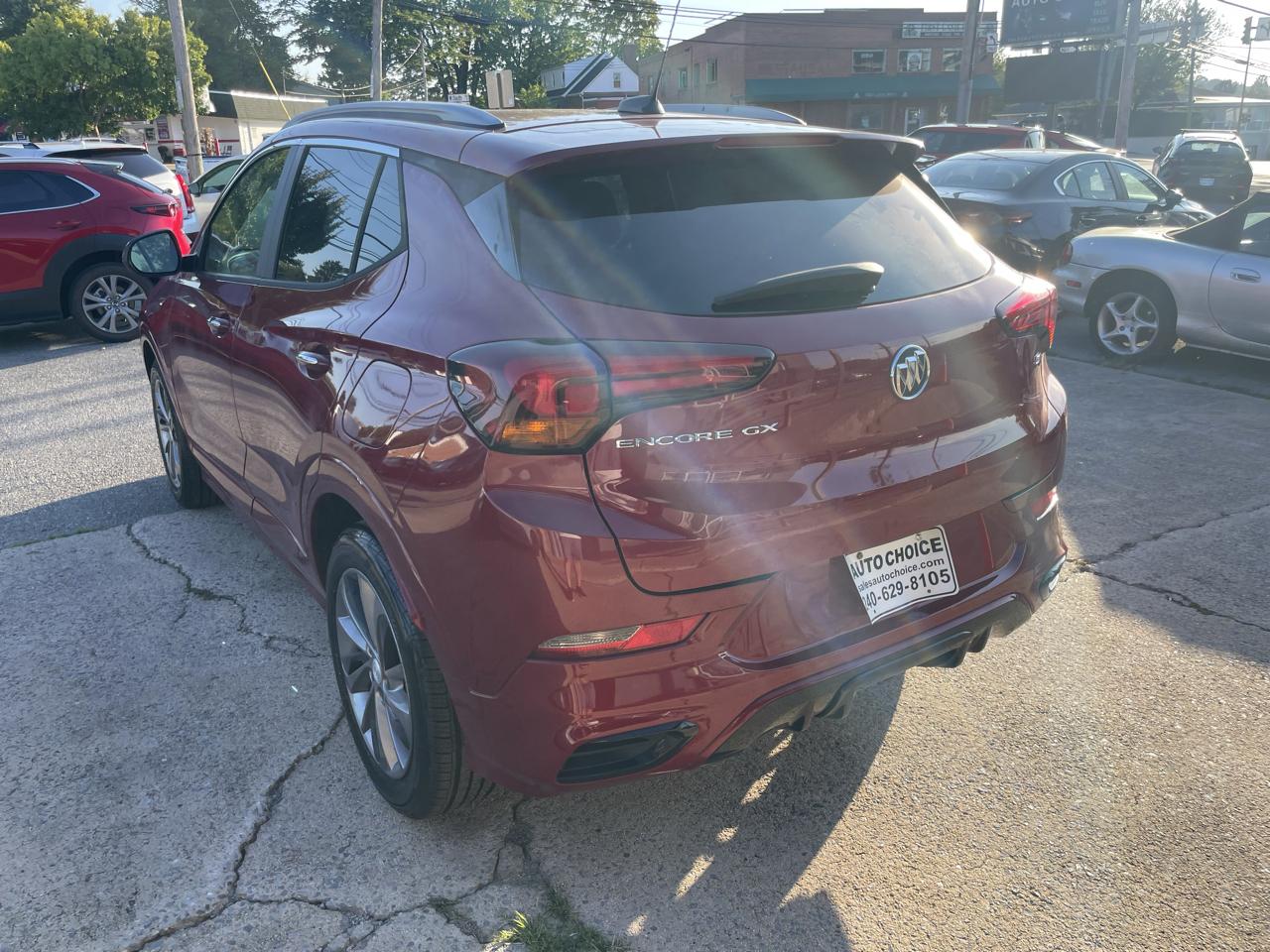 Buick Encore GX FWD 4dr Sport Touring 2021