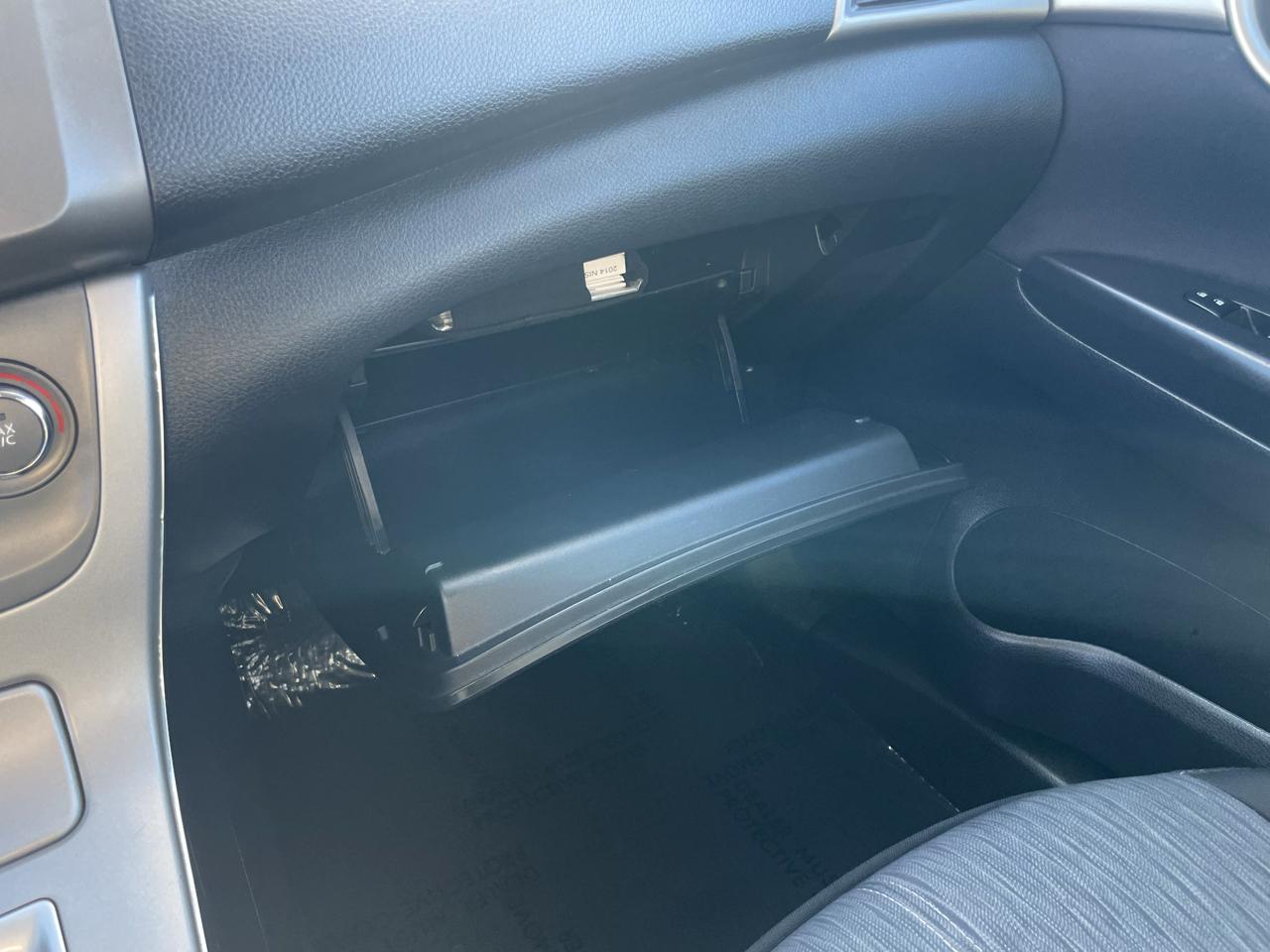 Nissan Sentra SV 2014