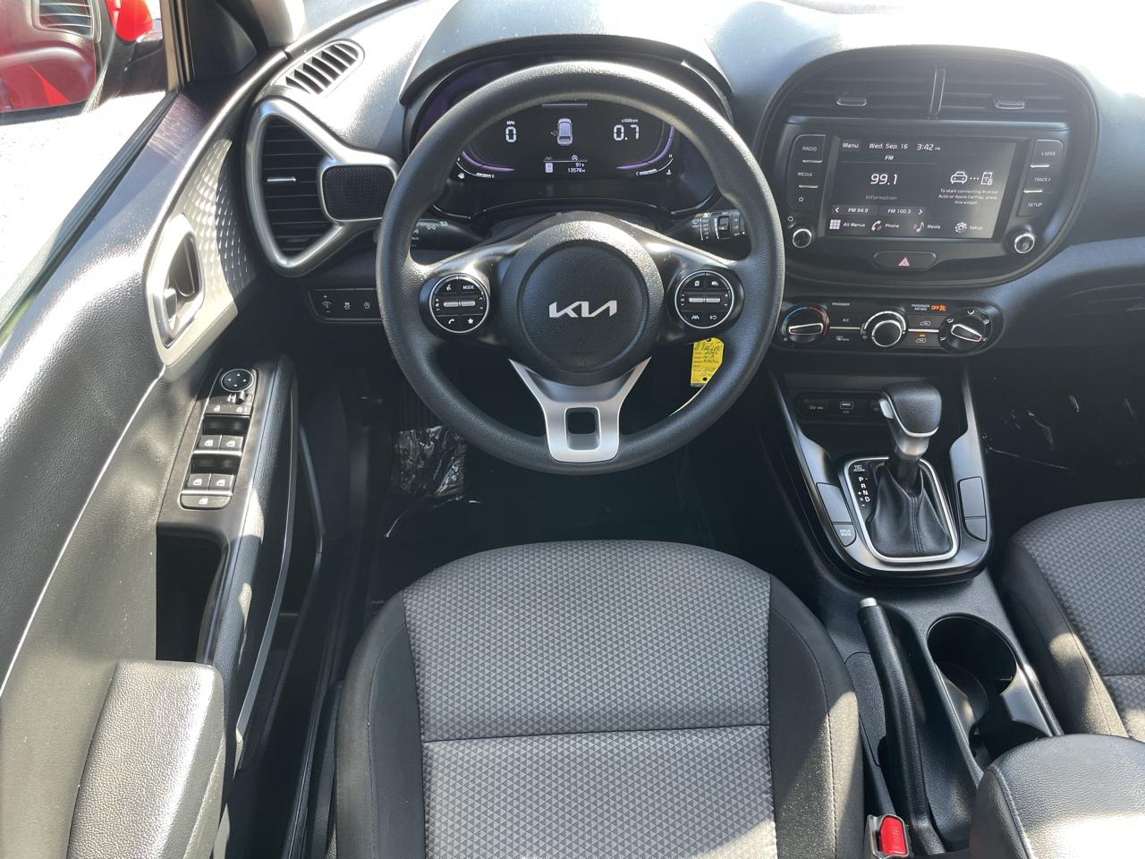 Kia Soul LX 2025