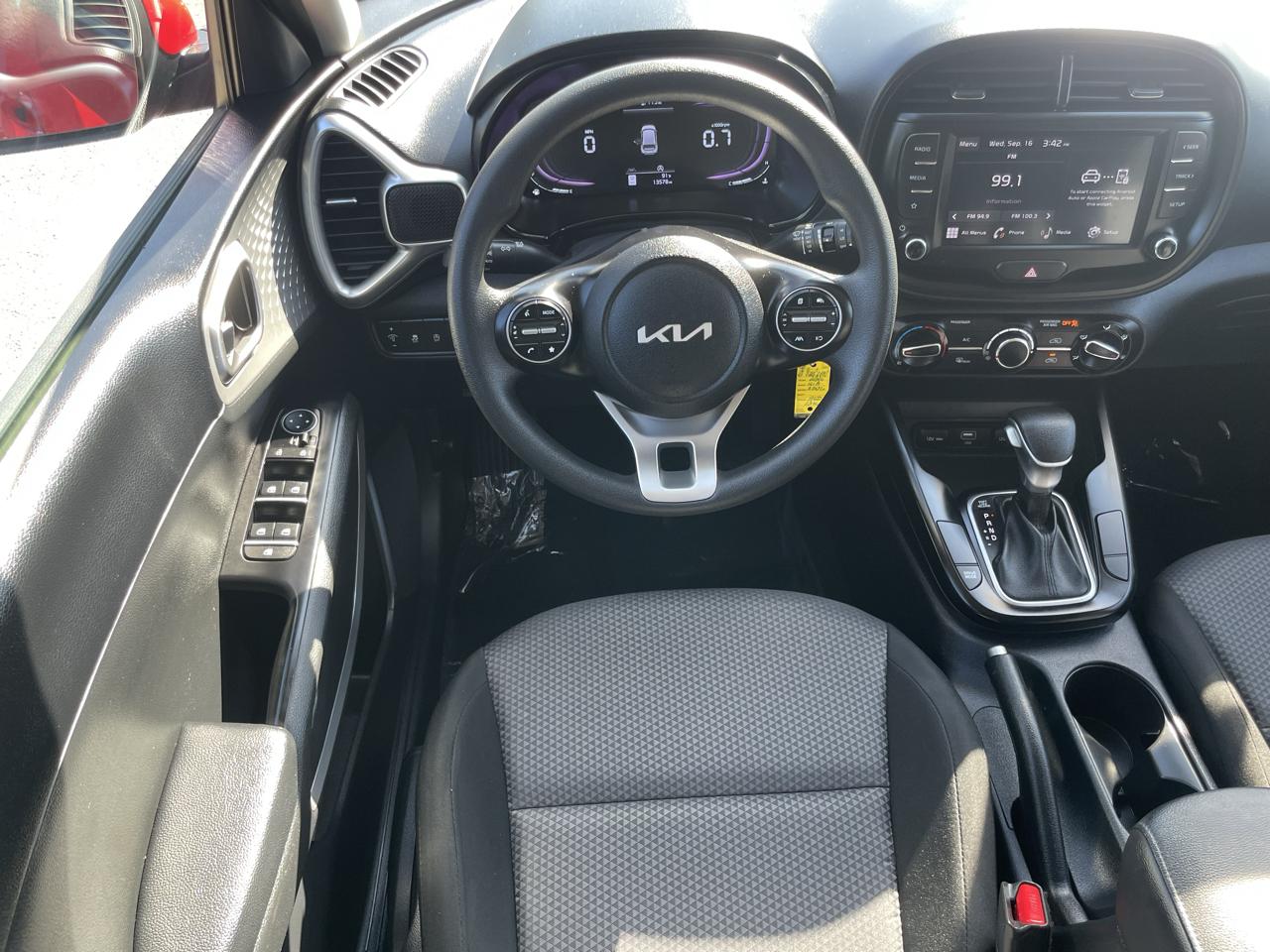 Kia Soul LX 2025