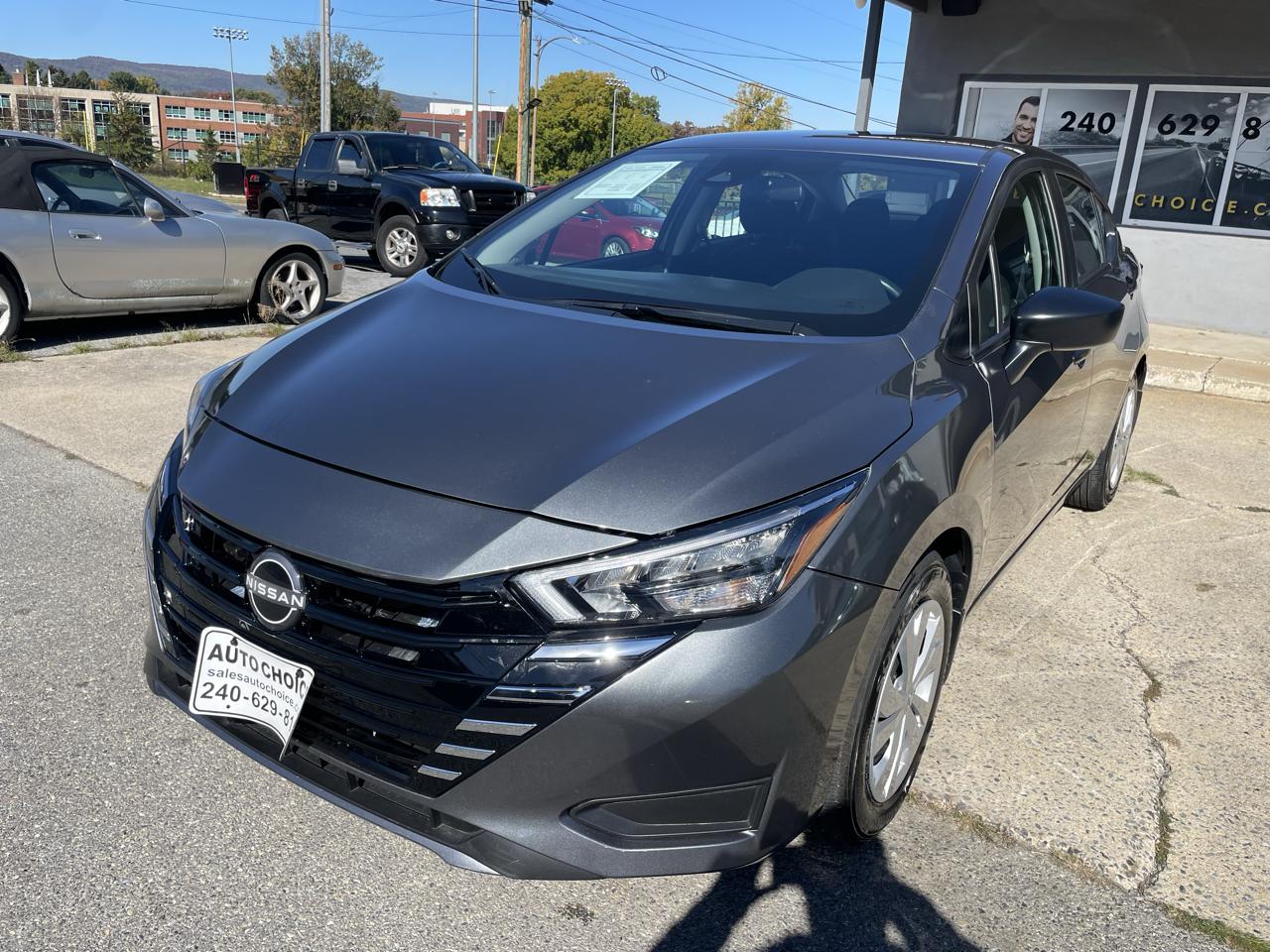 2025 Nissan Versa S CVT