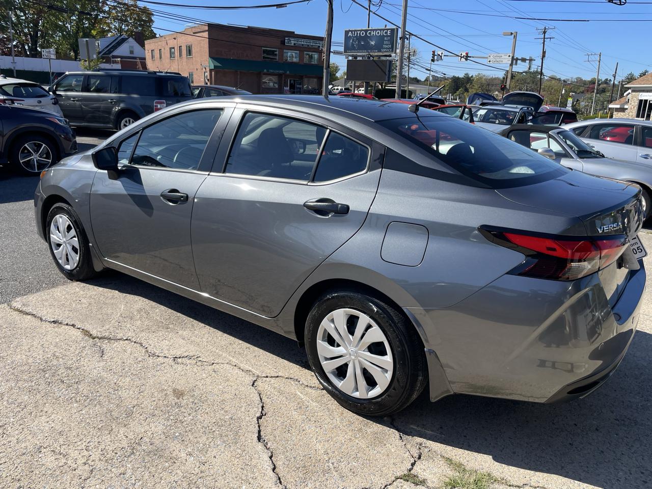 Nissan Versa S CVT 2025