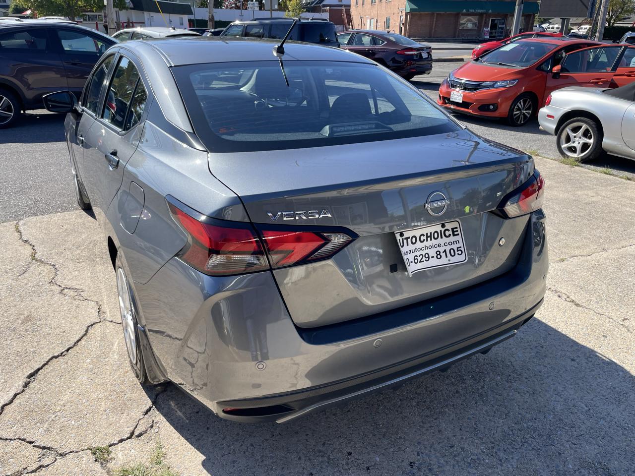 Nissan Versa S CVT 2025