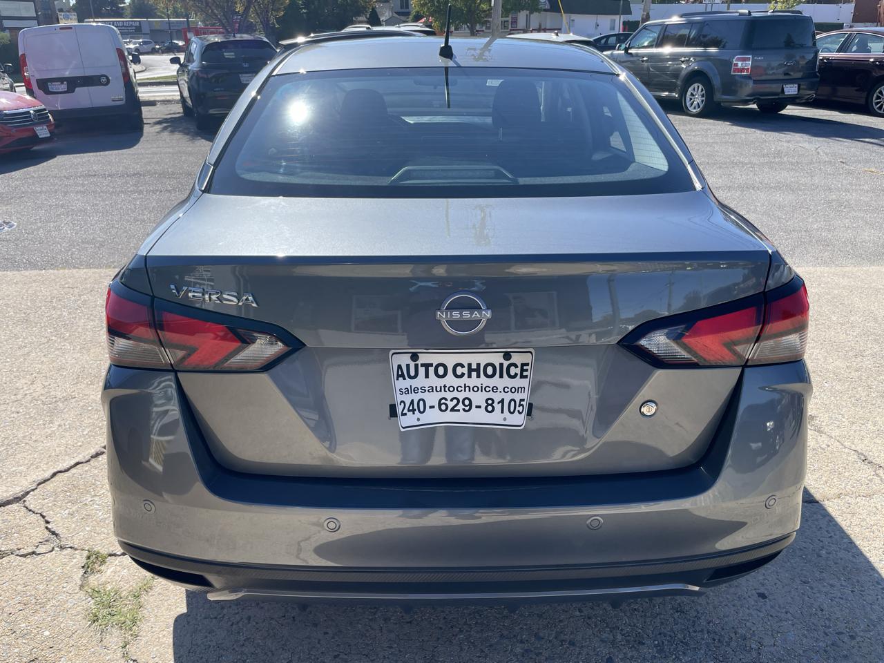 Nissan Versa S CVT 2025