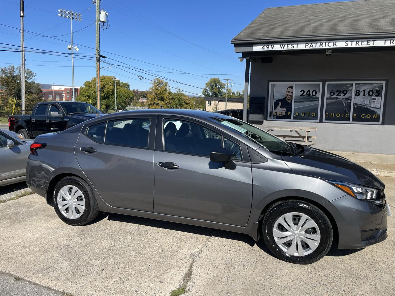 Nissan Versa S CVT 2025