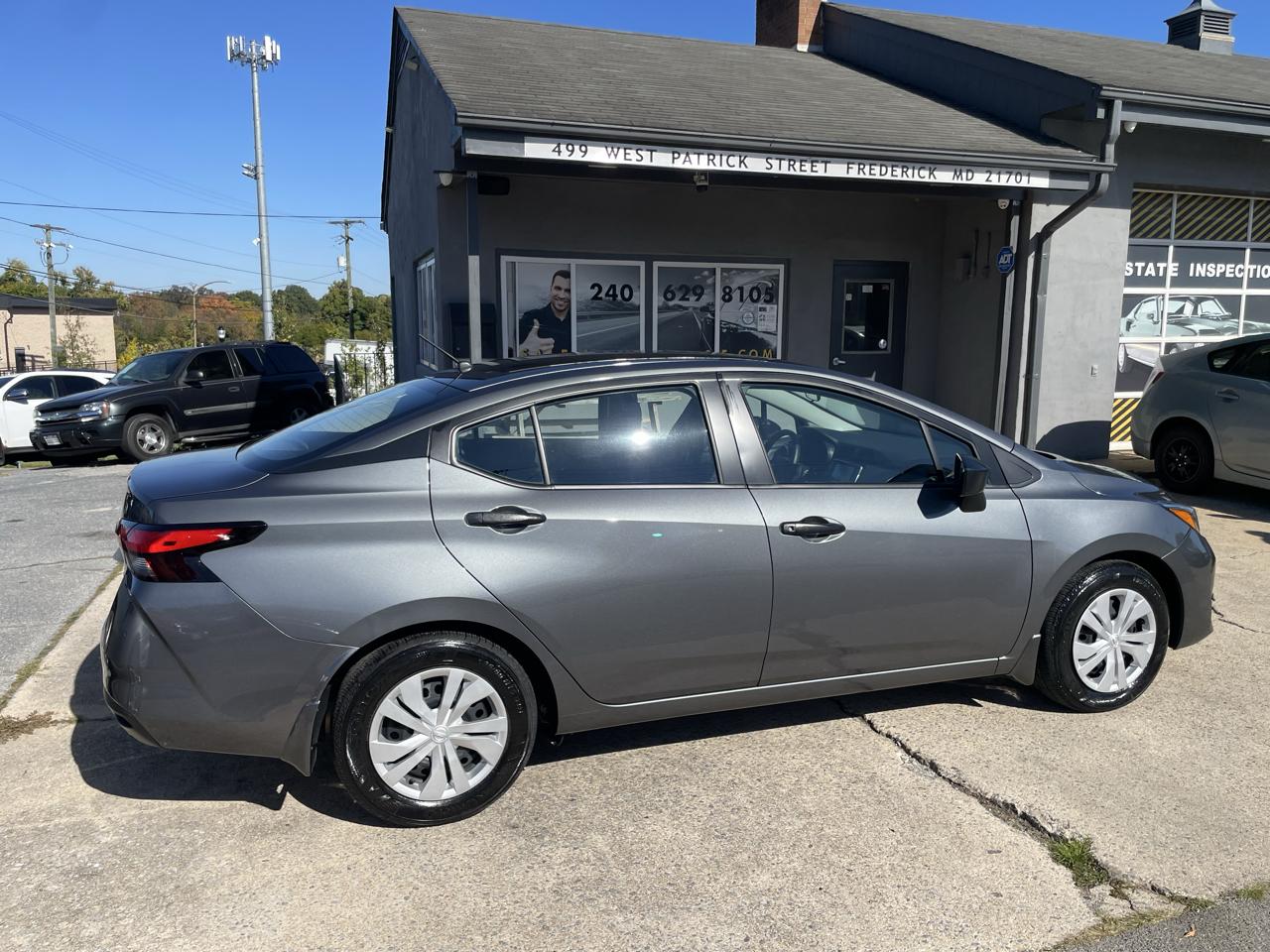 Nissan Versa S CVT 2025