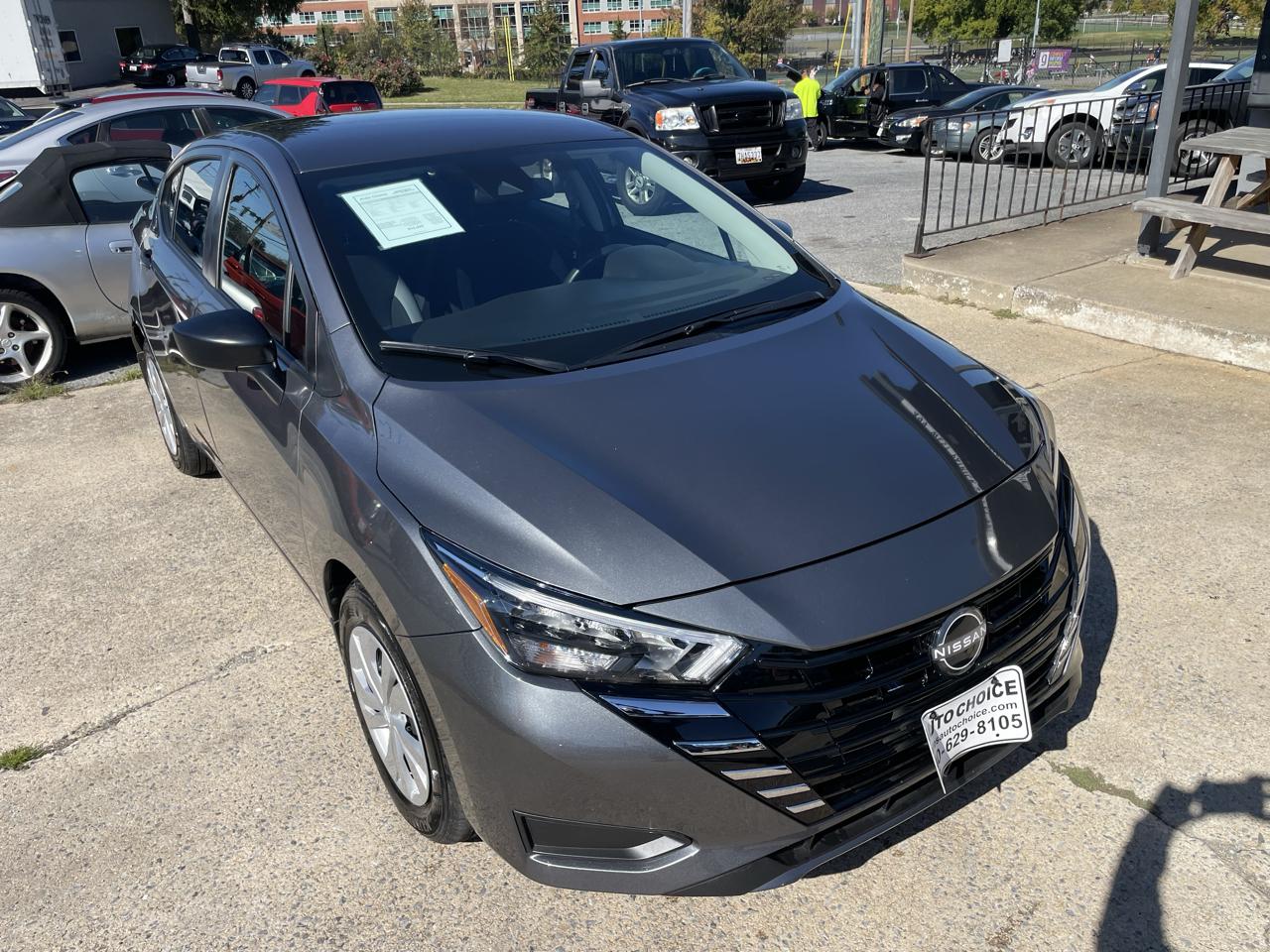 Nissan Versa S CVT 2025