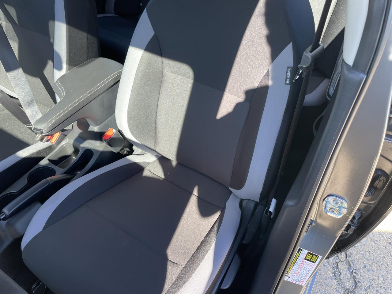 Nissan Versa S CVT 2025