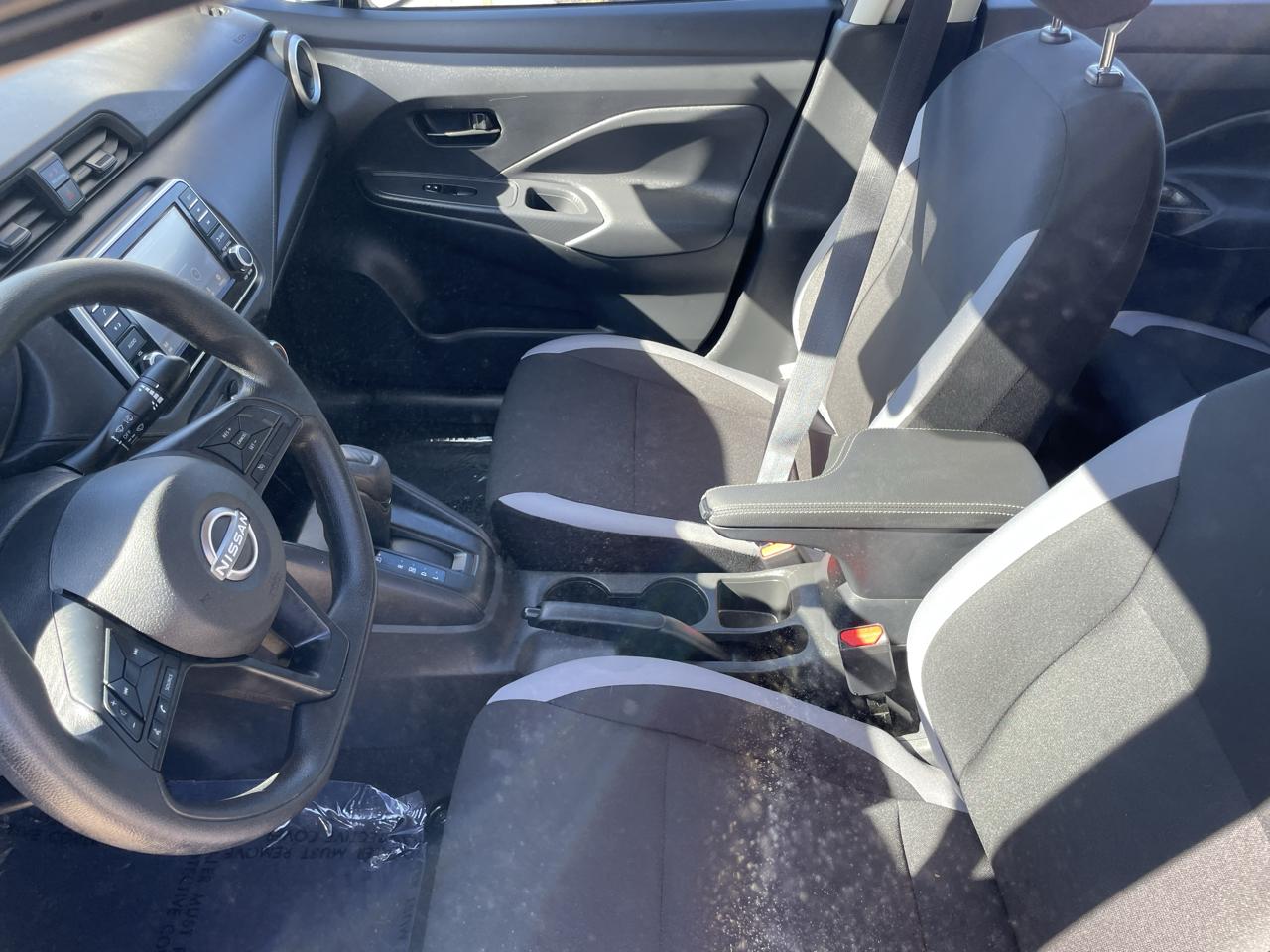 Nissan Versa S CVT 2025
