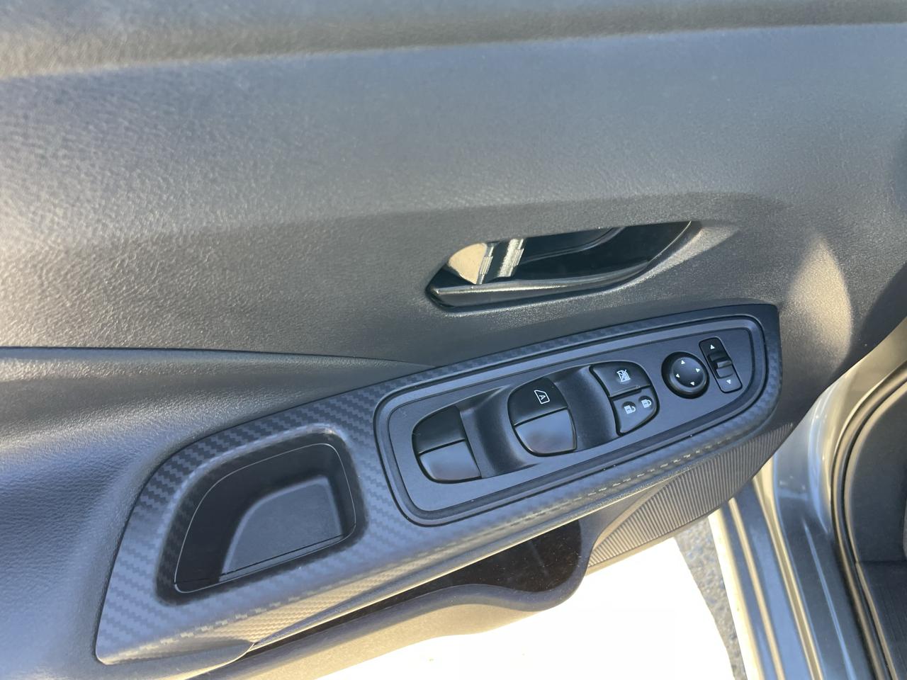 Nissan Versa S CVT 2025