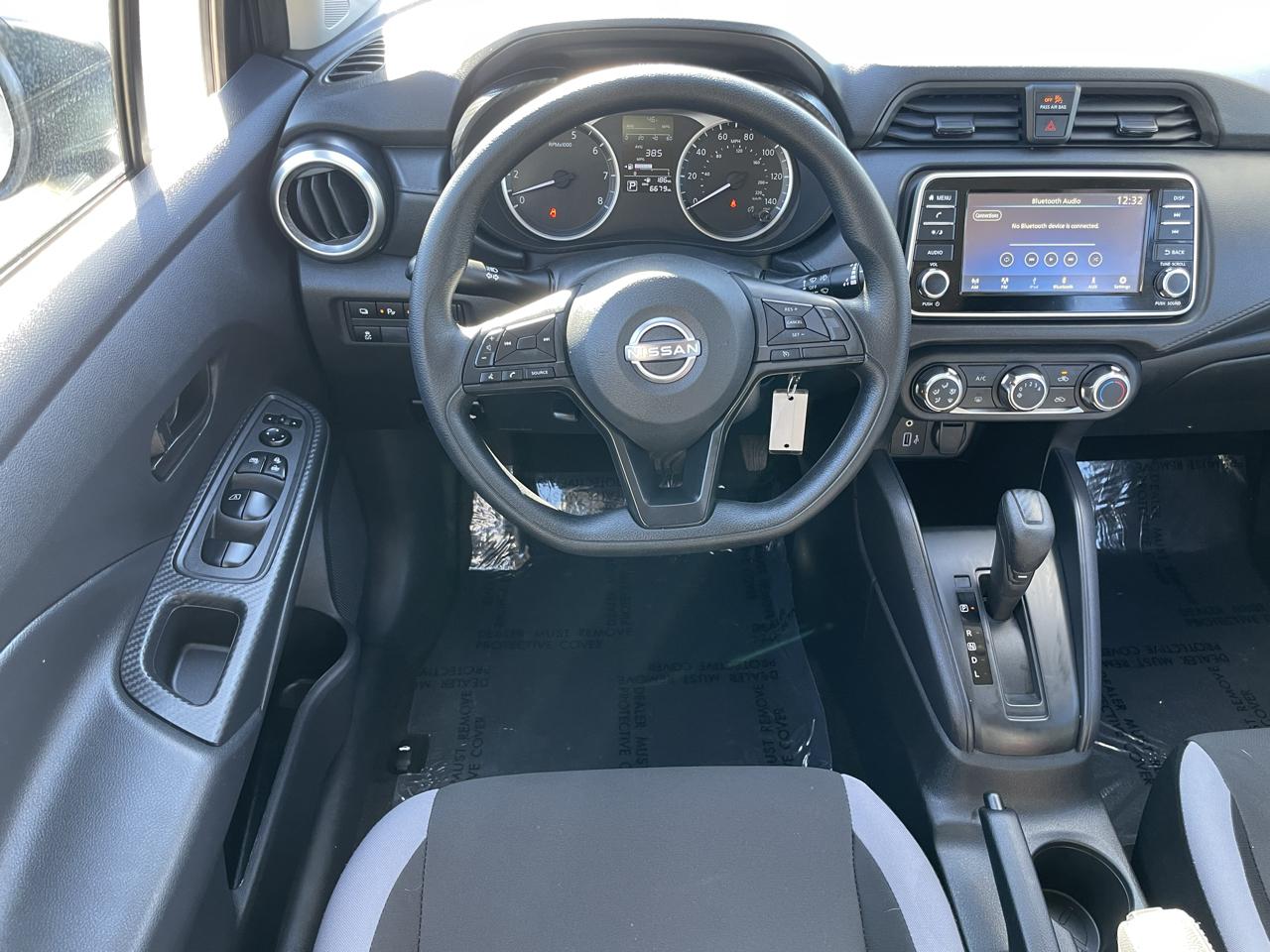 Nissan Versa S CVT 2025