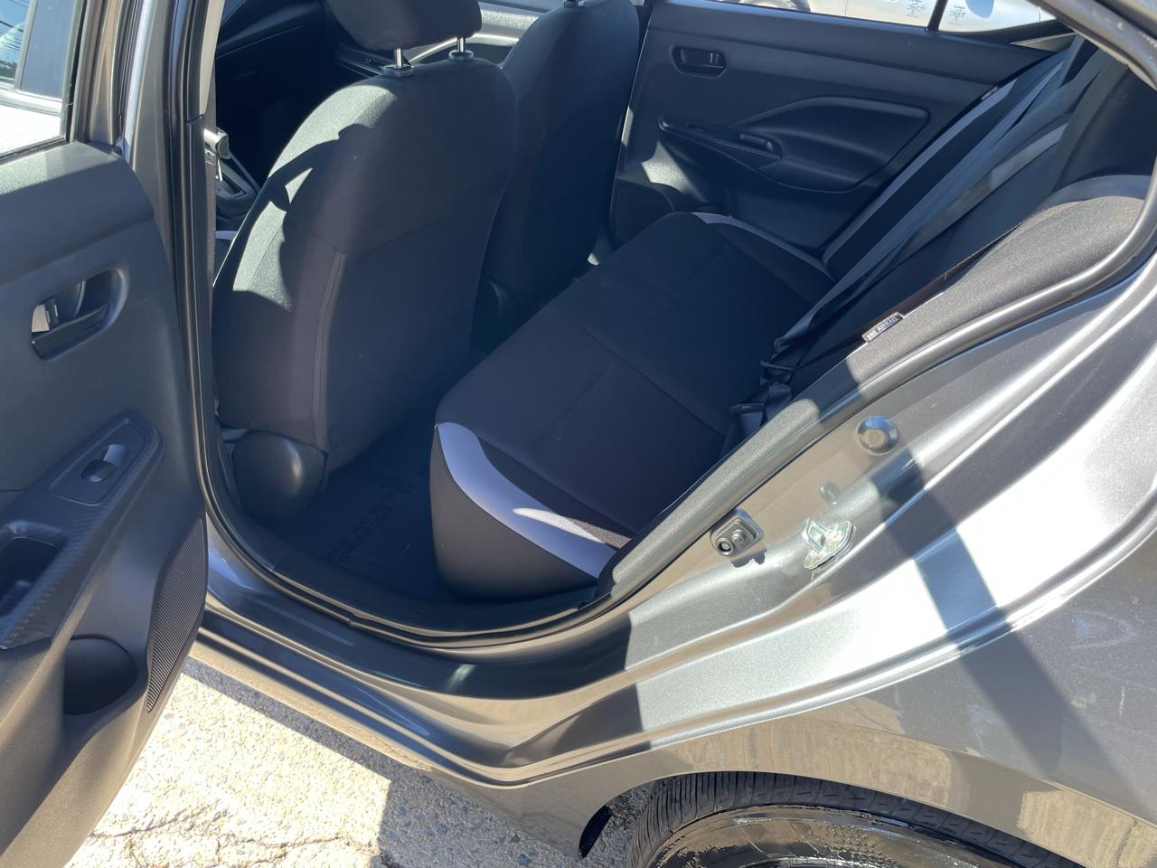 Nissan Versa S CVT 2025