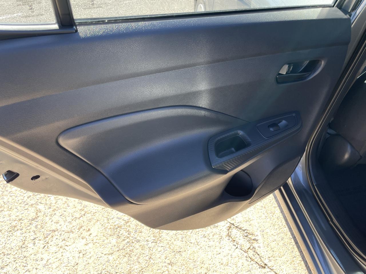 Nissan Versa S CVT 2025