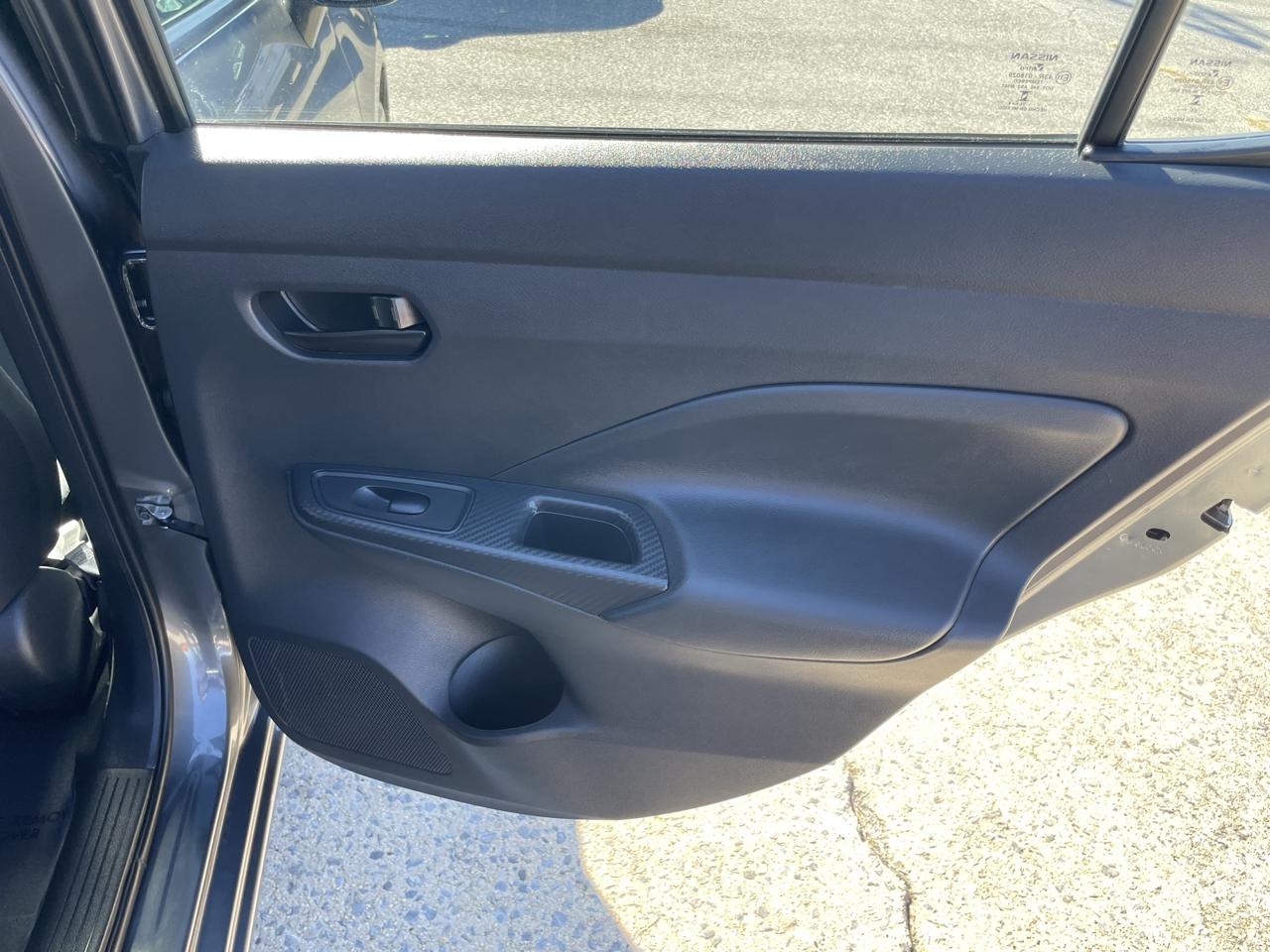 Nissan Versa S CVT 2025