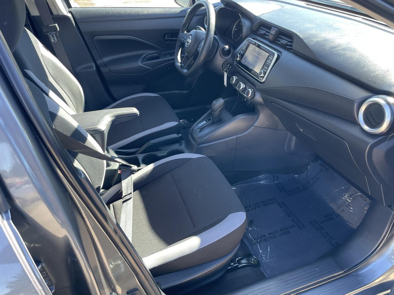 Nissan Versa S CVT 2025