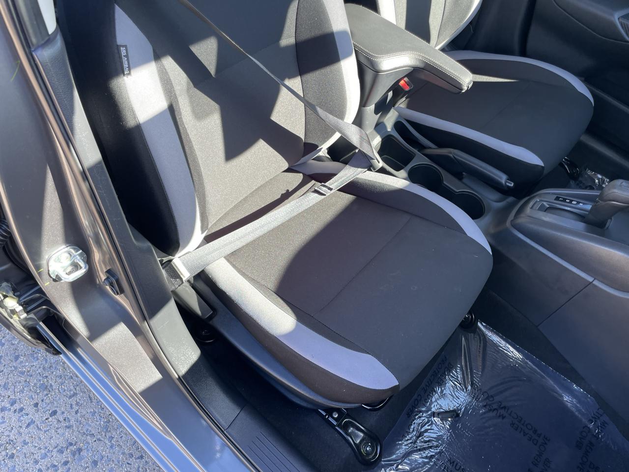 Nissan Versa S CVT 2025