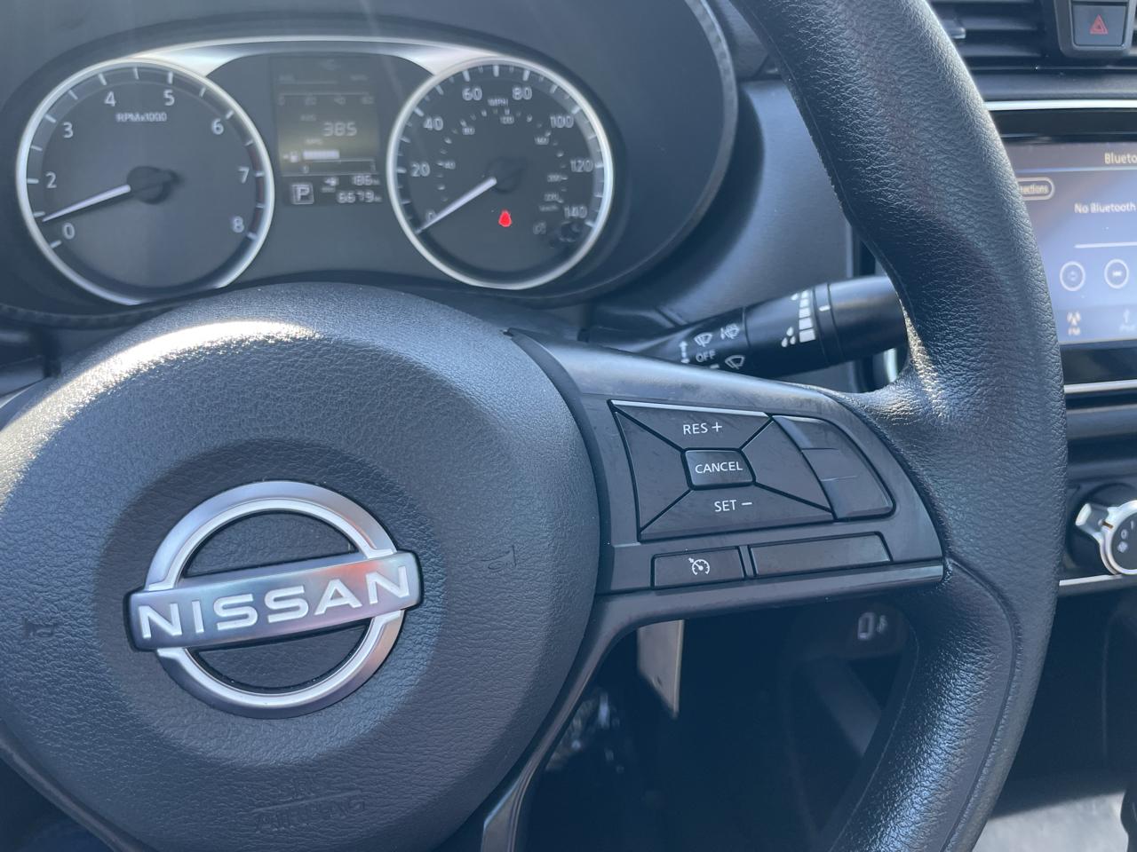 Nissan Versa S CVT 2025