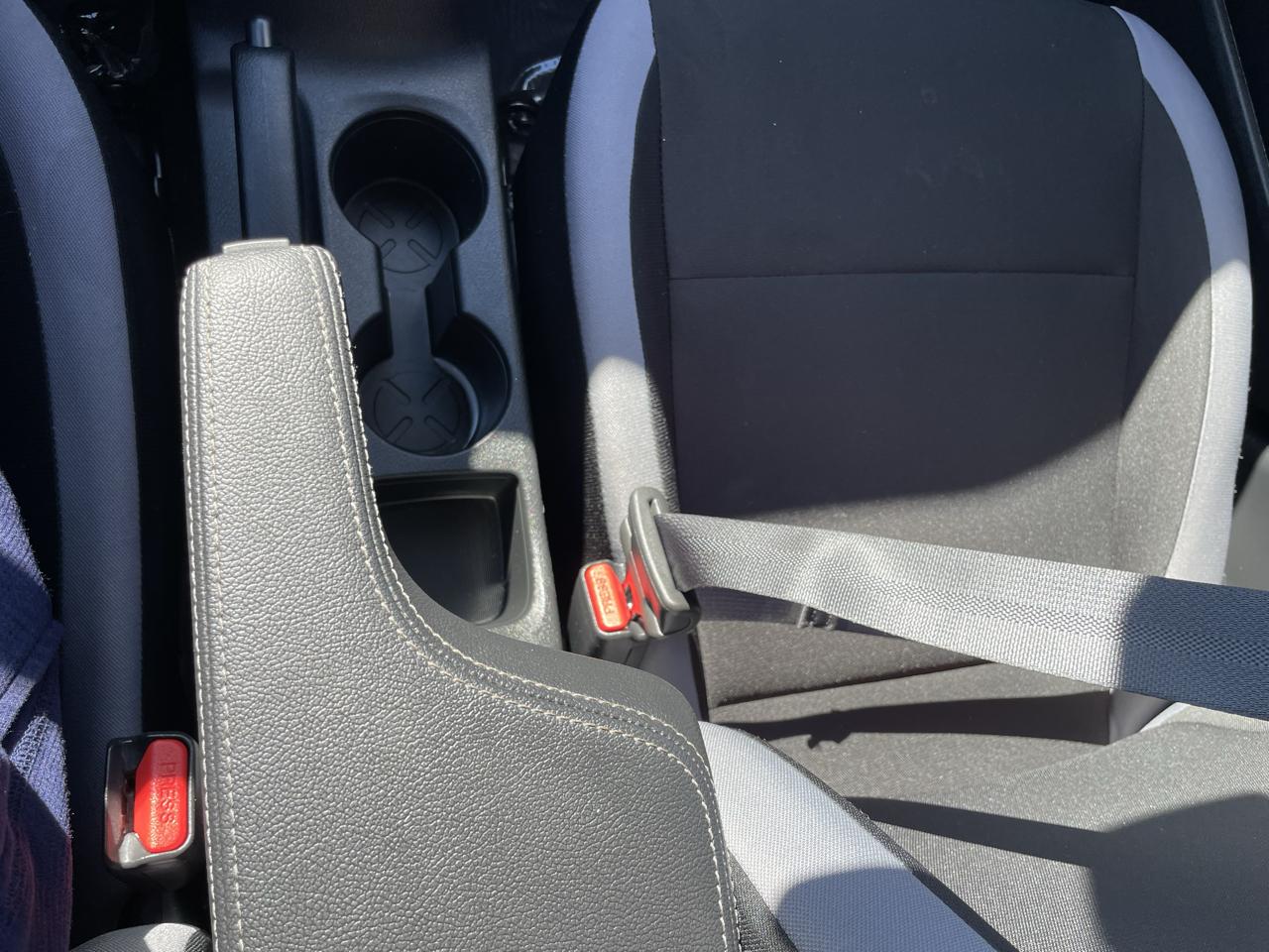 Nissan Versa S CVT 2025