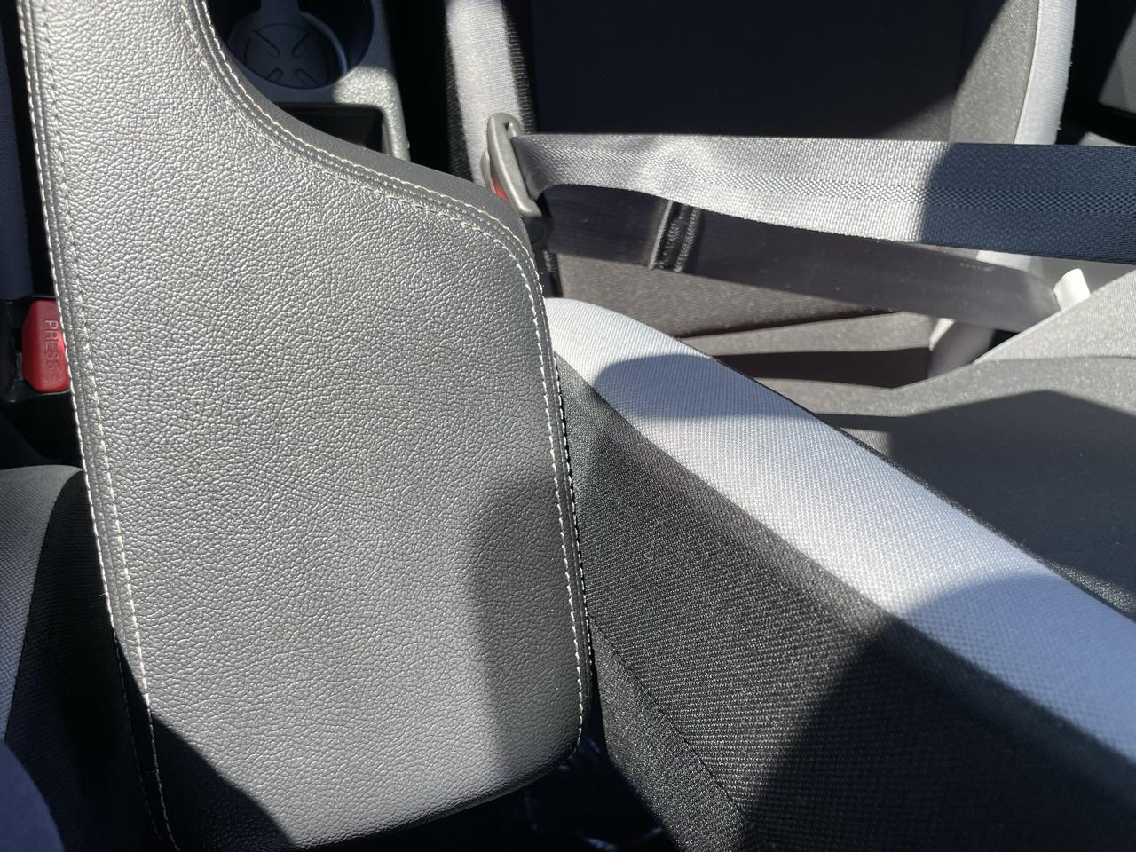 Nissan Versa S CVT 2025
