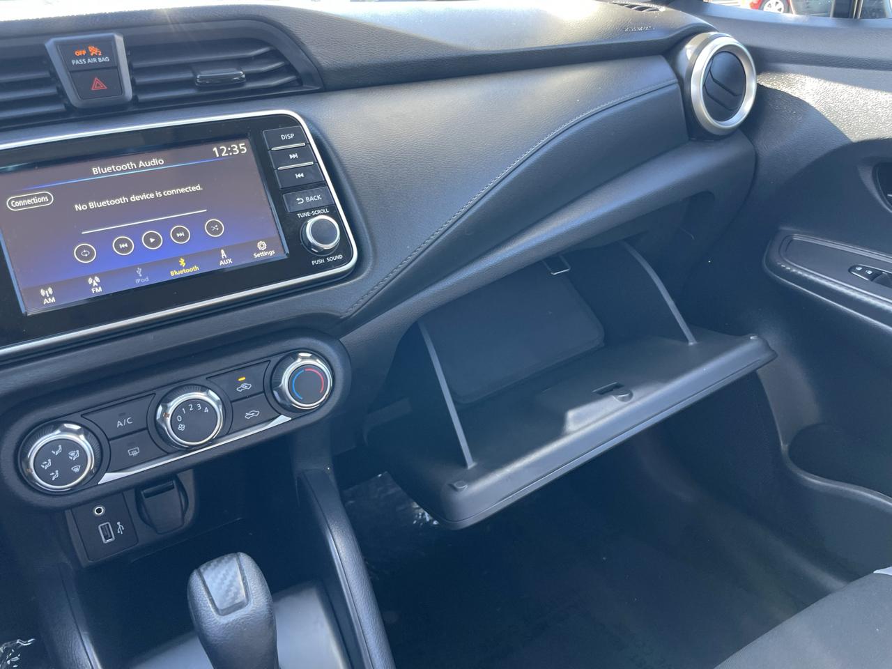Nissan Versa S CVT 2025