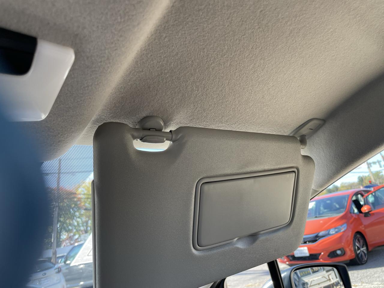 Nissan Versa S CVT 2025