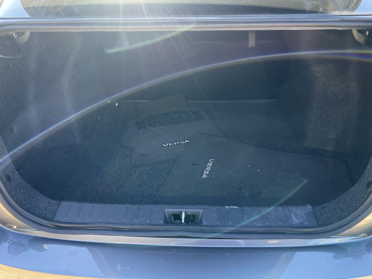 Nissan Versa S CVT 2025