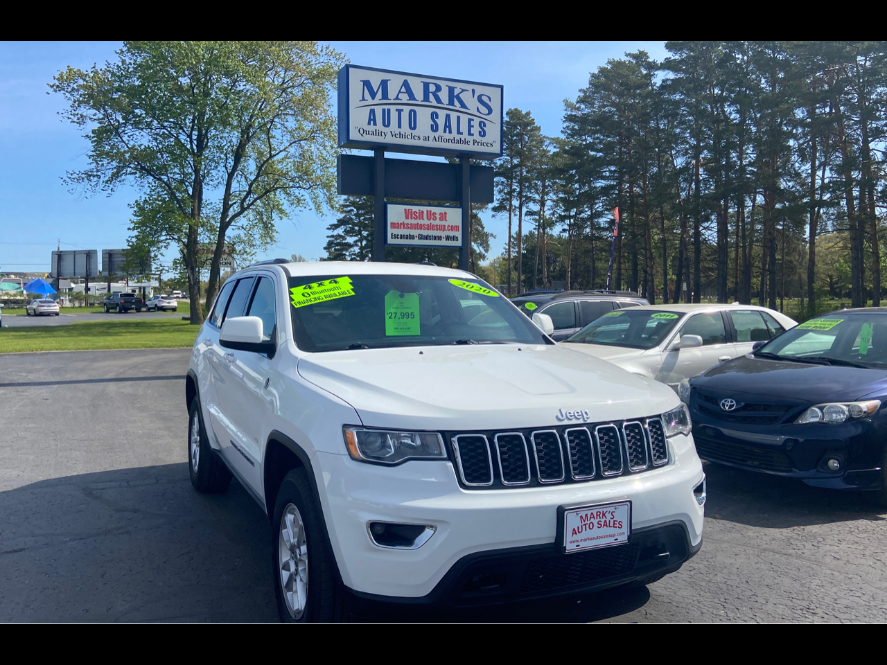 Used 2020 Jeep Grand Cherokee Laredo 4WD for Sale in Escanaba MI 49829