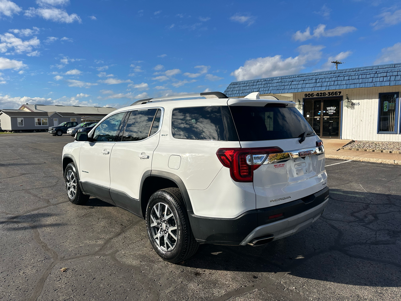 GMC Acadia SLT AWD 2023 GMC Acadia SLT AWD 2023