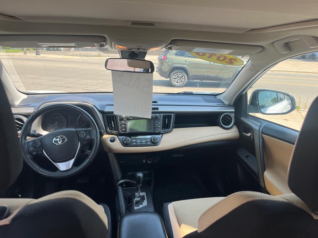 Toyota RAV4 XLE FWD 2017