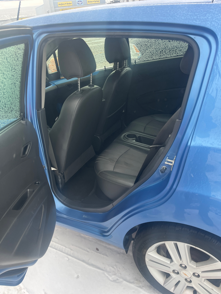 Chevrolet Spark 1LT CVT 2015