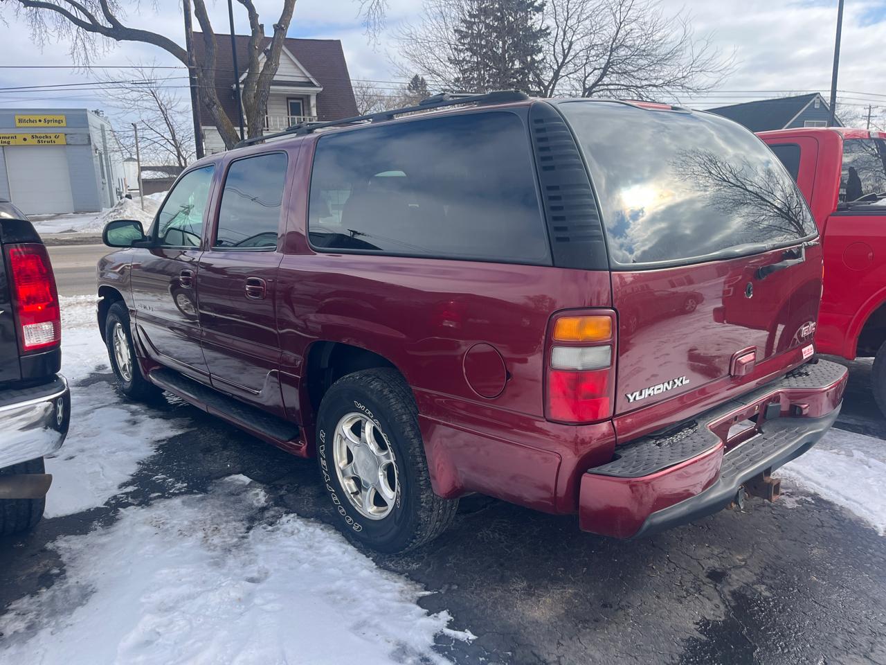 GMC Yukon Denali XL 2003