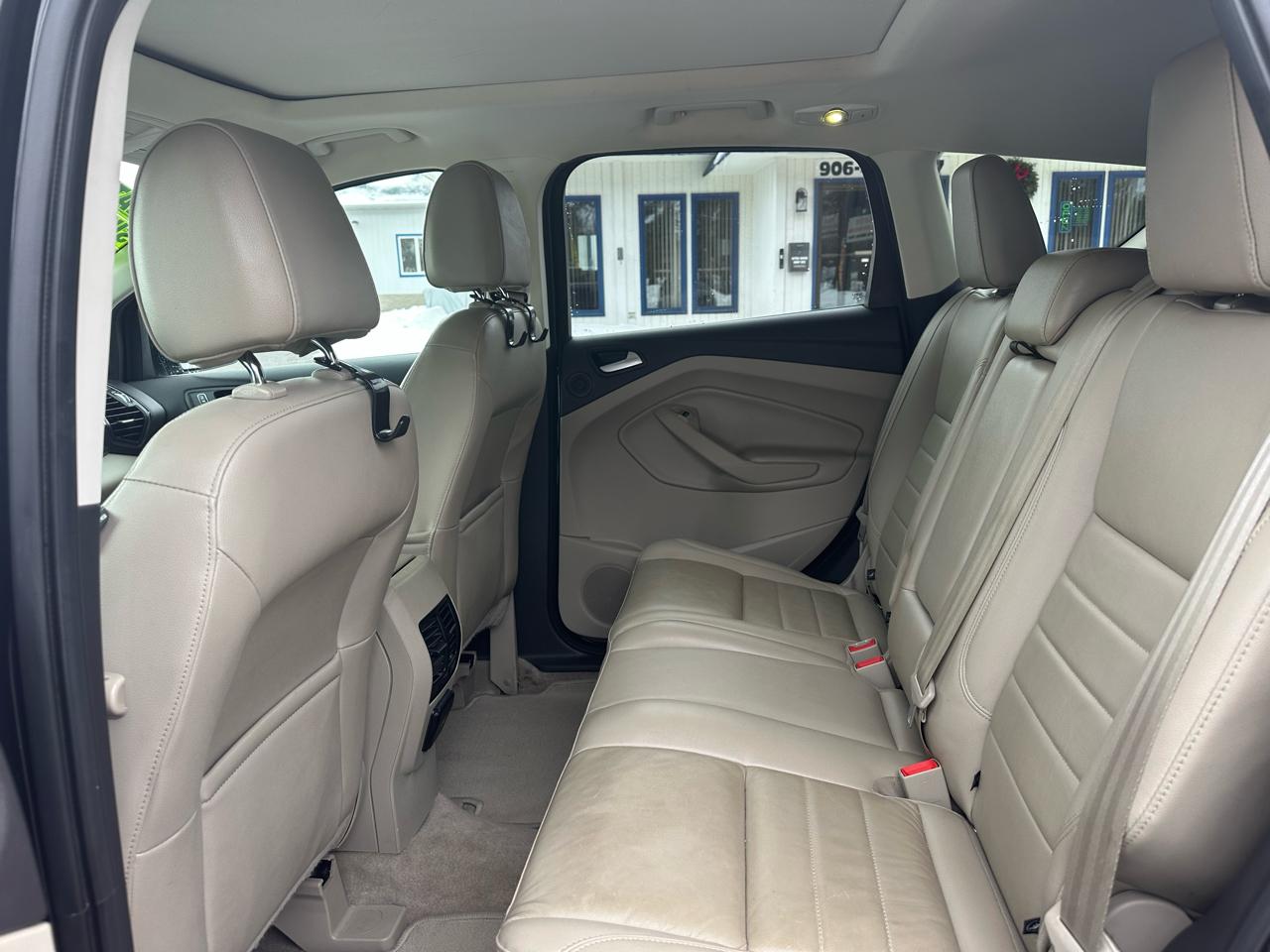 Ford Escape Titanium 4WD 2016