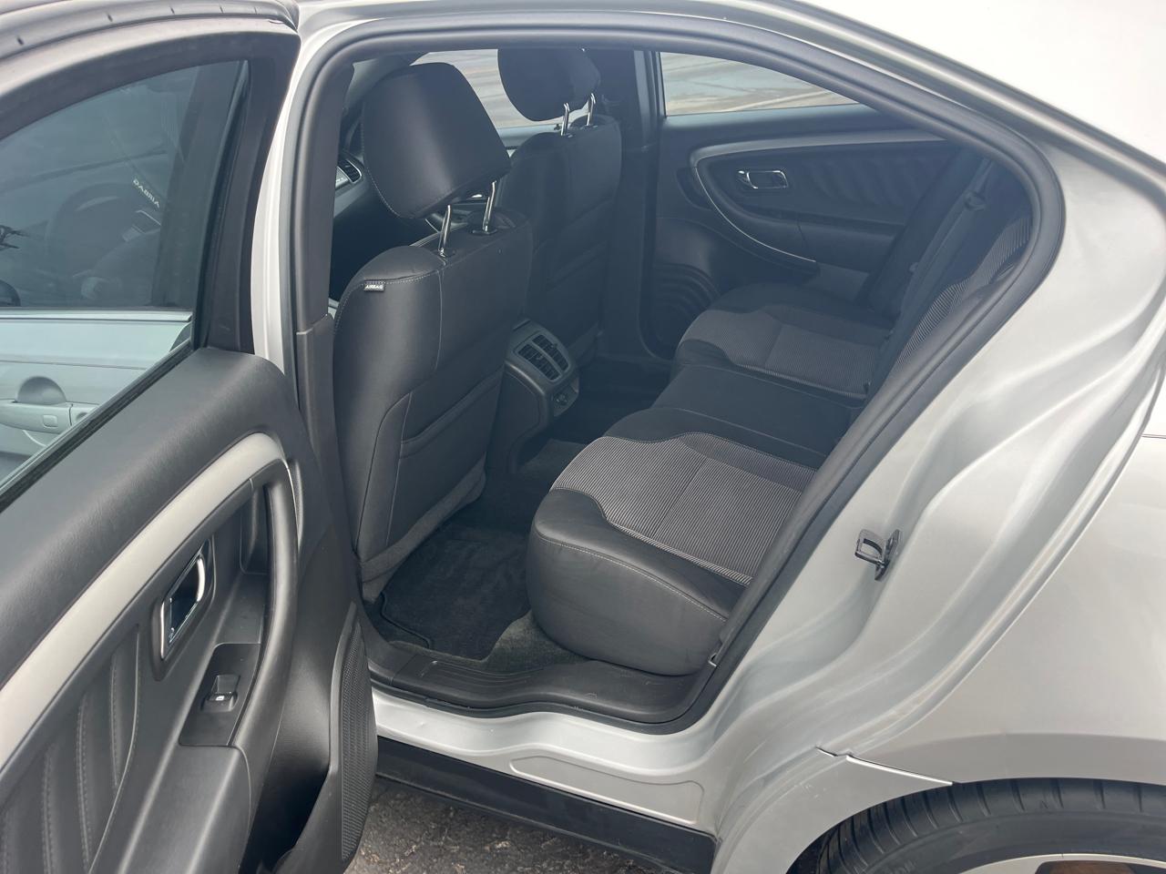 Ford Taurus SEL FWD 2016