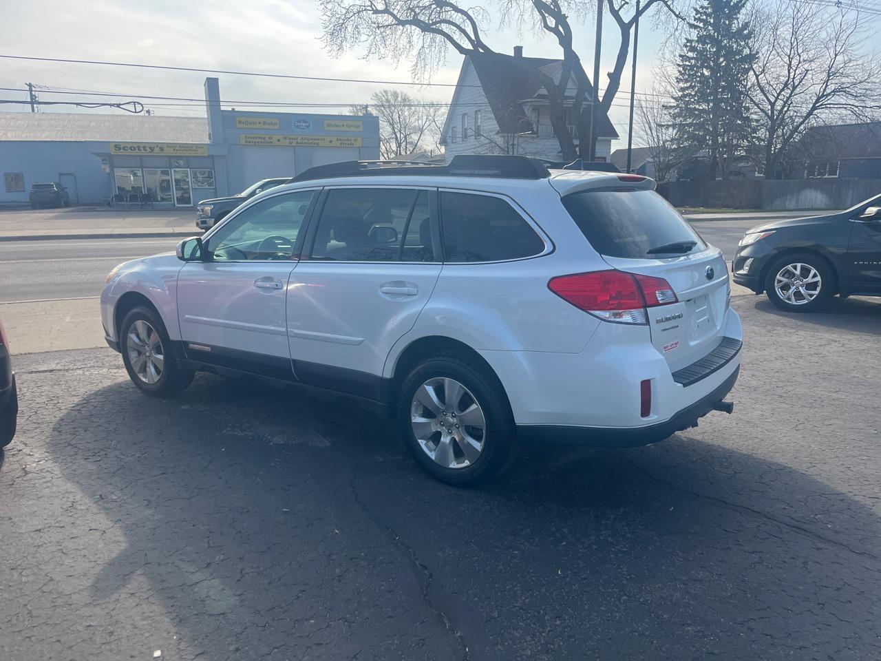 Subaru Outback 3.6R Limited 2011