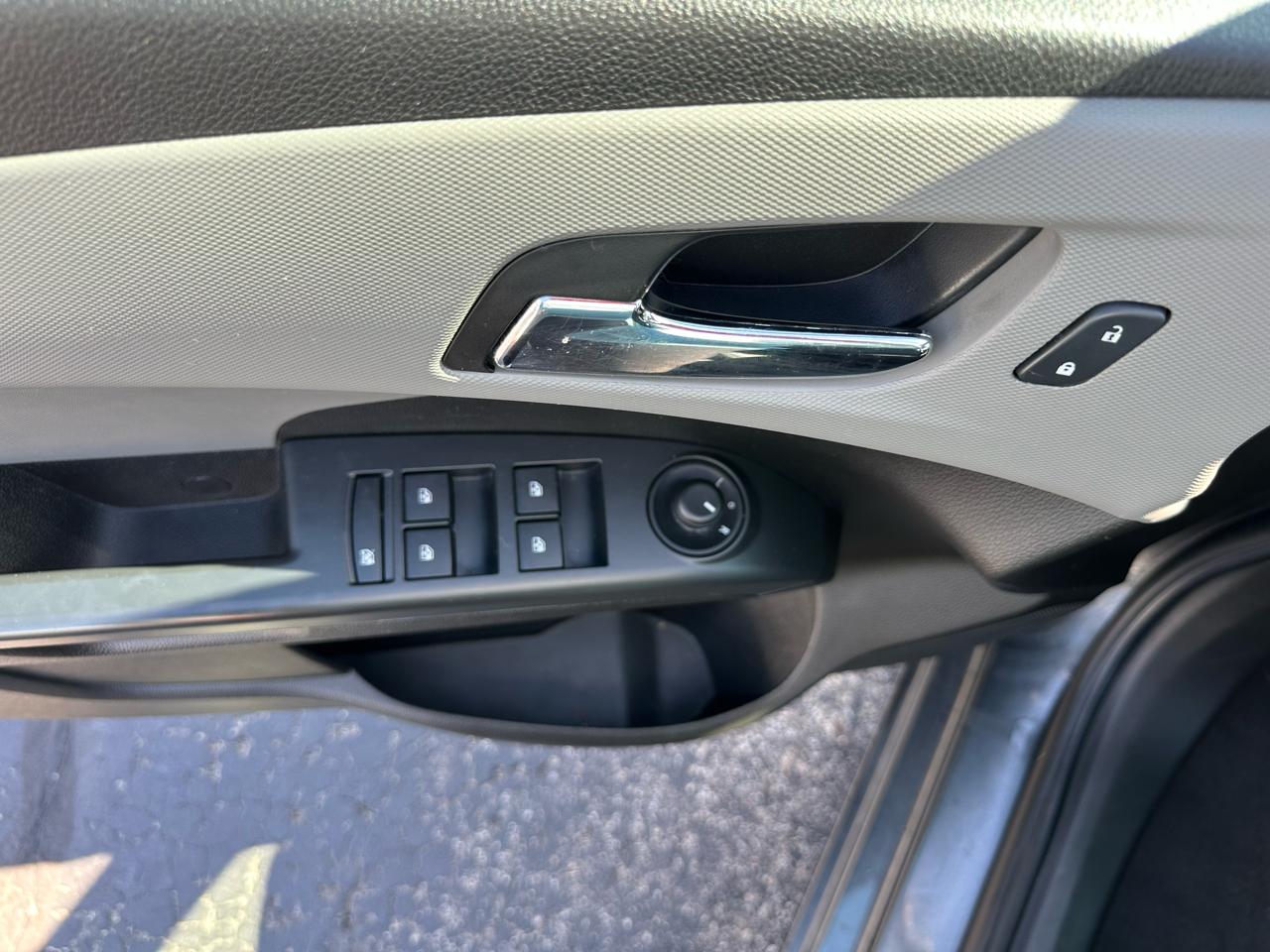 Chevrolet Sonic LT Auto Sedan 2017