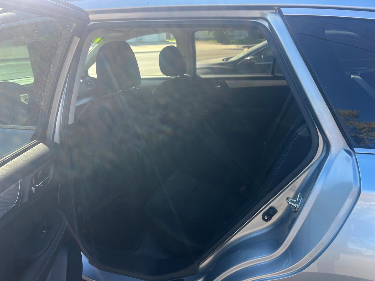 Subaru Outback 2.5i Premium 2015