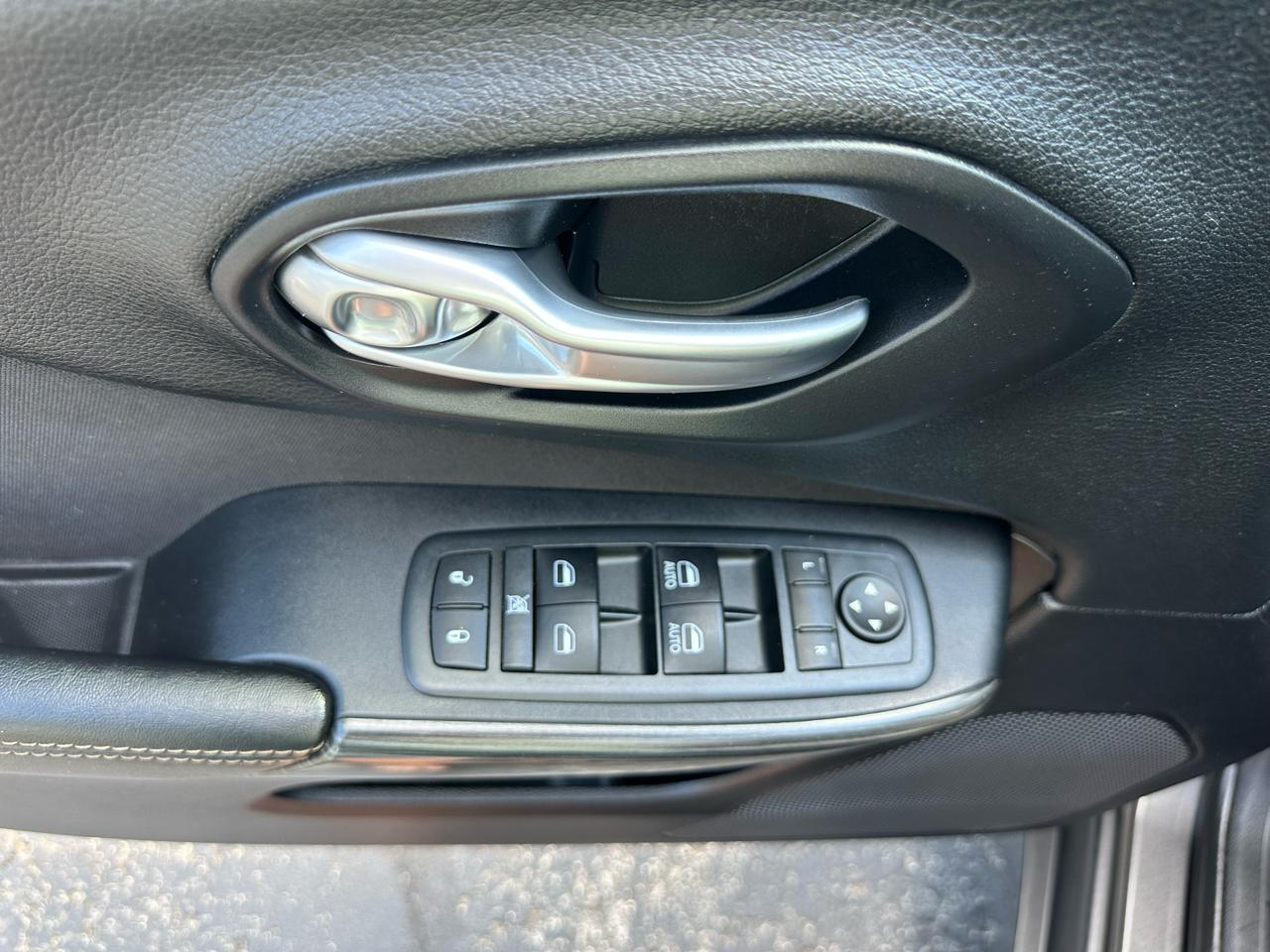 Jeep Cherokee Latitude FWD 2017