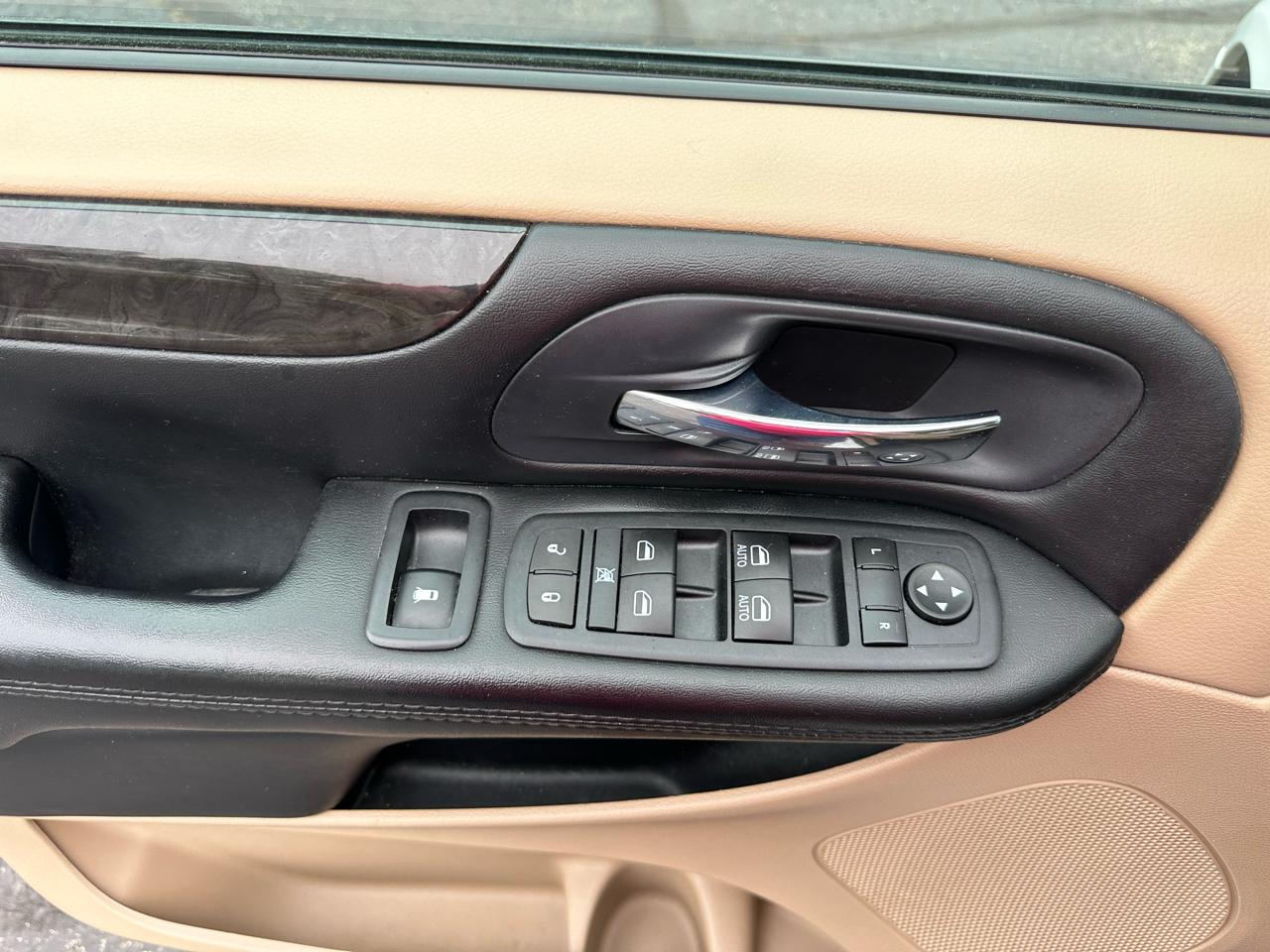 Dodge Grand Caravan SE 2016