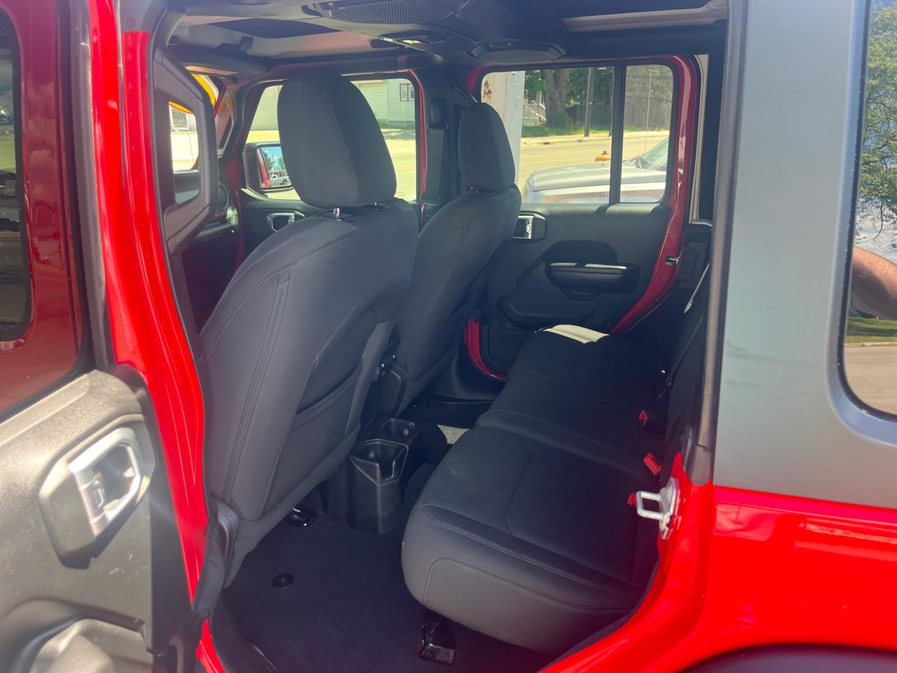 Jeep Wrangler Unlimited Sport 2018