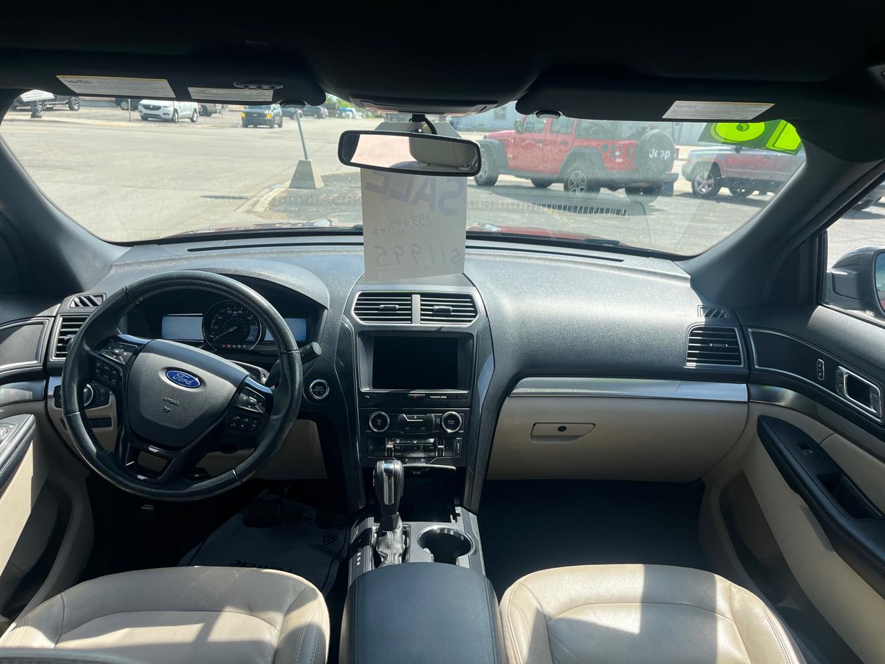 Ford Explorer XLT 4WD 2018
