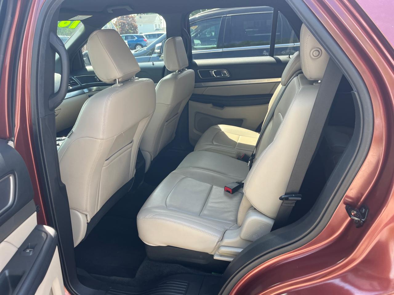 Ford Explorer XLT 4WD 2018