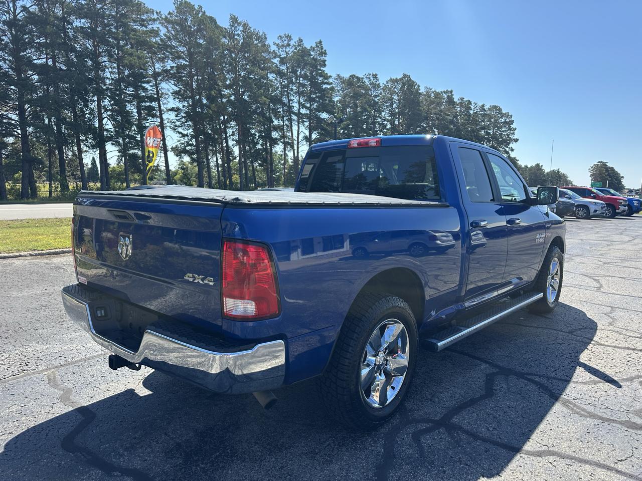 RAM 1500 SLT Quad Cab 4WD 2017